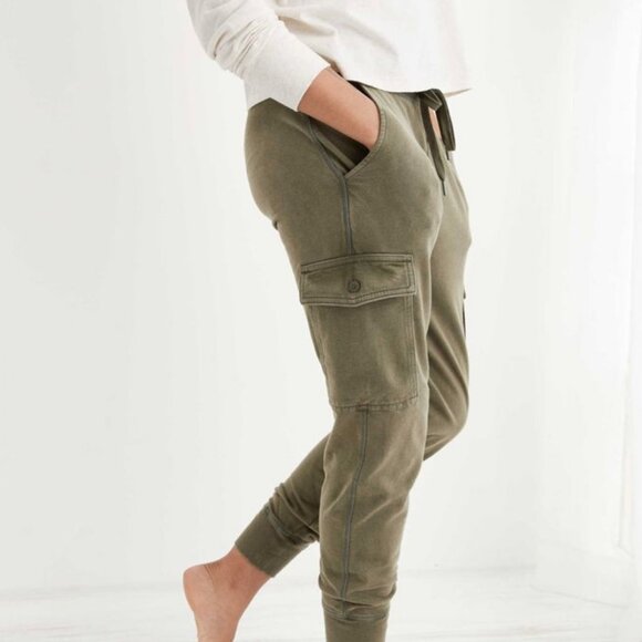 aerie sunwashed cargo sweatpants olive green s jogger soft pockets army aeo - Picture 6 of 6